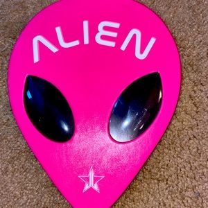 Alien 👽 palette Jeffree Star